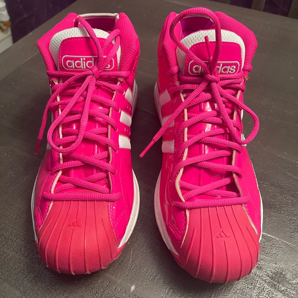 Adidas mid top court gym shoe 11